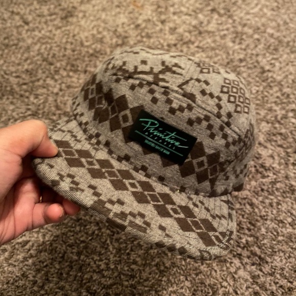 $10 HATS UNISEX - Picture 10 of 15